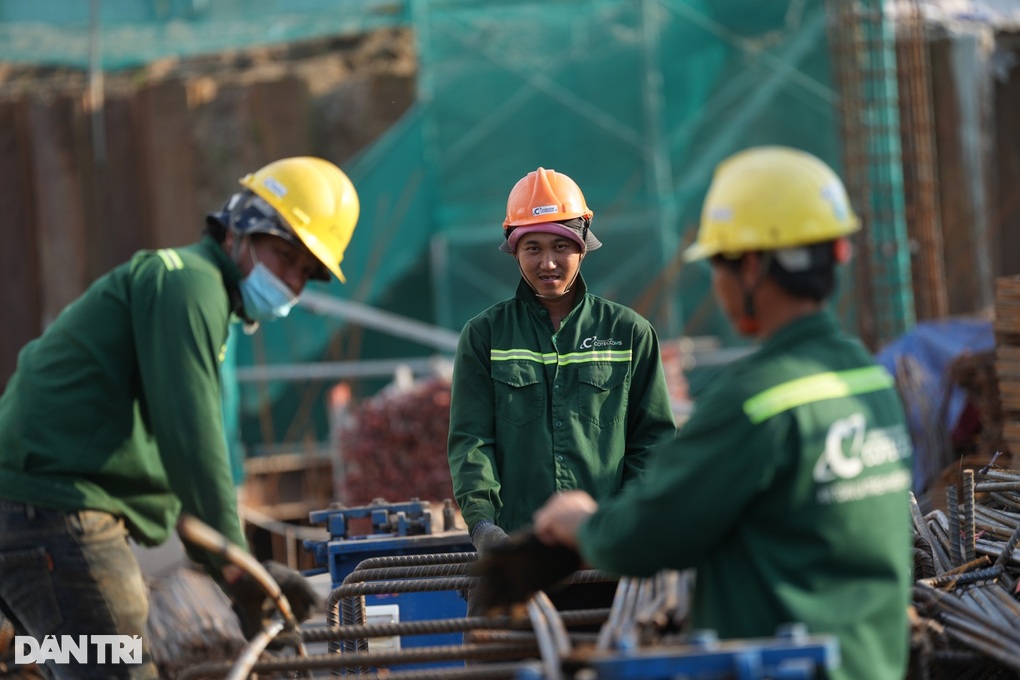 Báo Dân trí cùng Coteccons xây Tết cho 12.000 công nhân xây dựng - 6 Báo Dân trí cùng Coteccons xây Tết cho 12.000 công nhân xây dựng - 6
