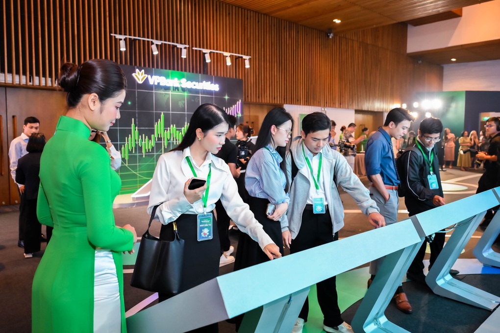 VPX sẽ chính thức giao dịch trên HoSE từ ngày 11/12, định giá 2,4 tỷ USD - 1 VPX sẽ chính thức giao dịch trên HoSE từ ngày 11/12, định giá 2,4 tỷ USD - 1