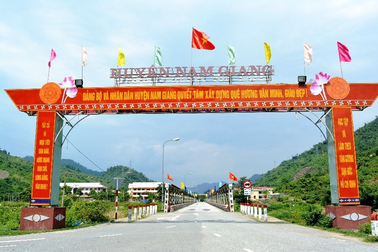 Quảng Nam đề nghị nâng cấp tuyến quốc lộ nối với Lào