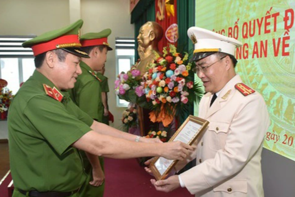 Cục Cảnh sát điều tra tội phạm về ma túy có phó cục trưởng mới - 1 Cục Cảnh sát điều tra tội phạm về ma túy có phó cục trưởng mới - 1