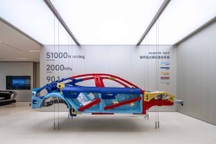 Nhà máy ô tô Xiaomi trở thành điểm tham quan "hot" của giới trẻ Trung Quốc