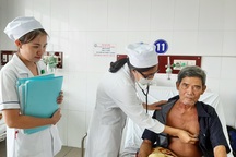 Sau ly trà sáng, người đàn ông ngất xỉu, đột quỵ