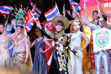 Hoa hậu Quý bà Hoàn vũ Việt Nam hội ngộ dàn hoa hậu quốc tế ở Thái Lan