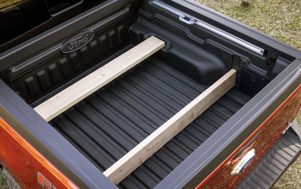 Ford ra mắt mẫu xe bán tải Maverick nhỏ hơn Ranger - 18 Ford ra mắt mẫu xe bán tải Maverick nhỏ hơn Ranger - 18