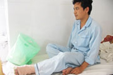 Côn đồ hành hung người nhà bệnh nhân ngay tại bệnh viện