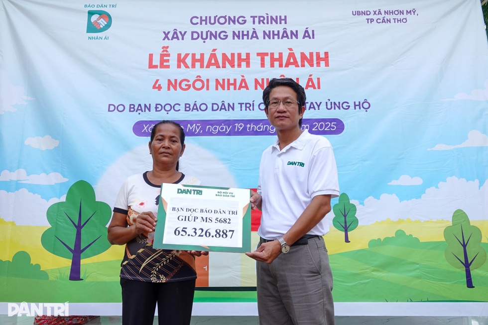 Khánh thành 4 ngôi nhà Nhân ái ở ĐBSCL, giúp hộ nghèo vượt lên khó khăn - 8 Khánh thành 4 ngôi nhà Nhân ái ở ĐBSCL, giúp hộ nghèo vượt lên khó khăn - 8
