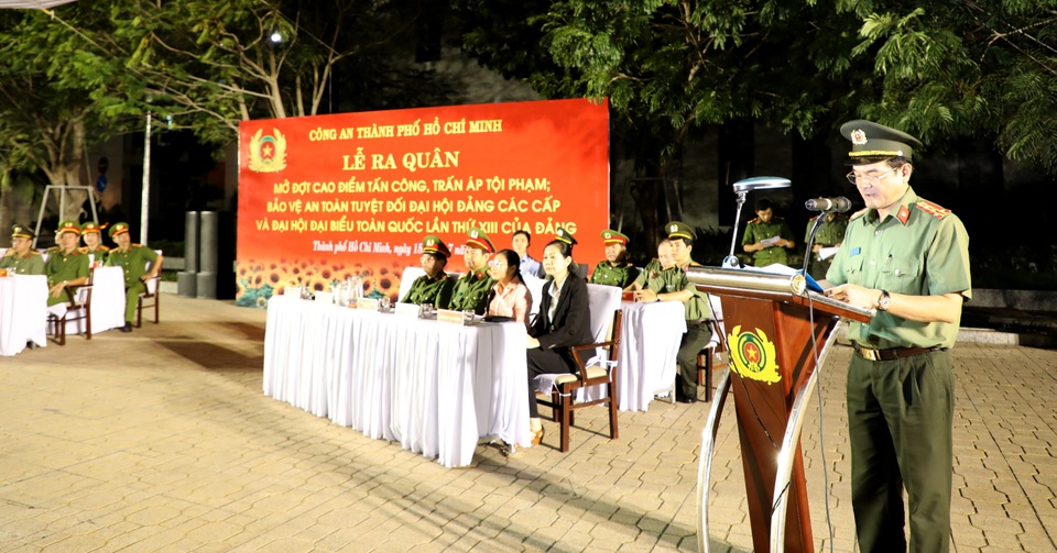 Công an TPHCM ra quân tấn công trấn áp tội phạm - 1 Công an TPHCM ra quân tấn công trấn áp tội phạm - 1