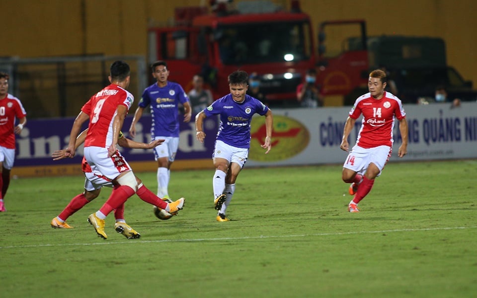 CLB Hà Nội 5-1 CLB TP.HCM: Văn Quyết, Quang Hải tỏa sáng rực rỡ - 2 CLB Hà Nội 5-1 CLB TP.HCM: Văn Quyết, Quang Hải tỏa sáng rực rỡ - 2