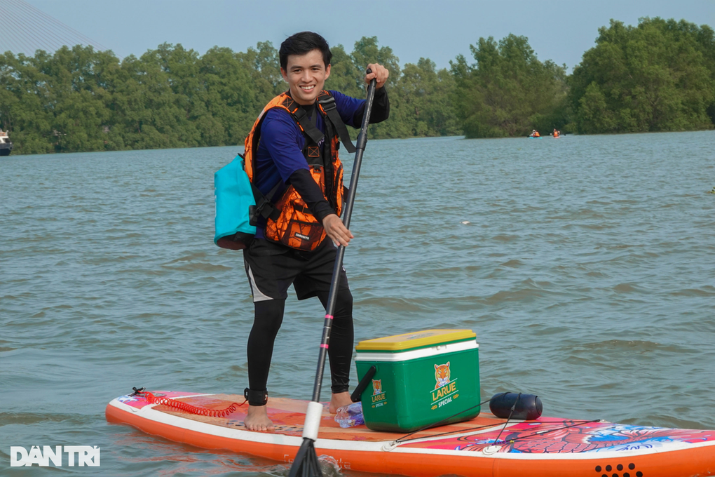 Nam sinh trường Y đút túi cả chục triệu đồng/tháng nhờ khởi nghiệp nghề lạ - 2 Nam sinh trường Y đút túi cả chục triệu đồng/tháng nhờ khởi nghiệp nghề lạ - 2