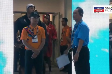 Phần thi 50 mét bơi bướm của Schooling