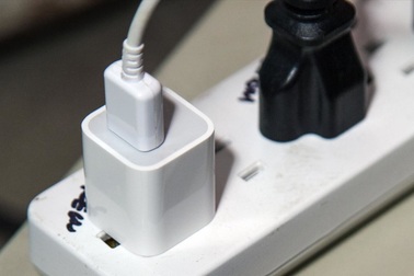 Có thể bạn chưa biết: Sạc pin smartphone vẫn "ngốn" điện ngay cả khi không sử dụng