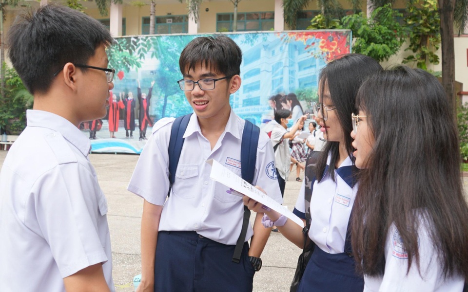 Đã có điểm chuẩn vào lớp 10 chuyên tại TPHCM - 1 Đã có điểm chuẩn vào lớp 10 chuyên tại TPHCM - 1