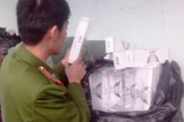 Thu giữ gần 10.000 gói thuốc lá nhập lậu