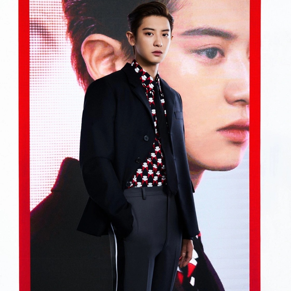 Kim Soo Hyun và dàn đại sứ thương hiệu Prada dính bê bối chấn động châu Á - 5 Kim Soo Hyun và dàn đại sứ thương hiệu Prada dính bê bối chấn động châu Á - 5