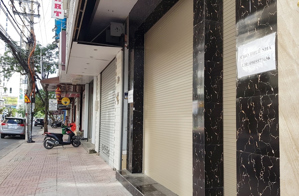 Khách đặt phòng Tết chưa nóng, phố Tây Nha Trang vẫn đìu hiu - 2 Khách đặt phòng Tết chưa nóng, phố Tây Nha Trang vẫn đìu hiu - 2