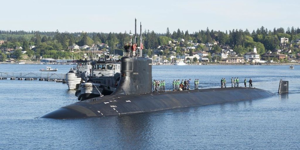 Uy lực tàu ngầm hạt nhân tỷ USD của Mỹ gặp sự cố ở Biển Đông - 3