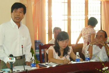 Vụ hai mẹ con khỏa thân giữ đất: Không thay đổi mức bồi thường