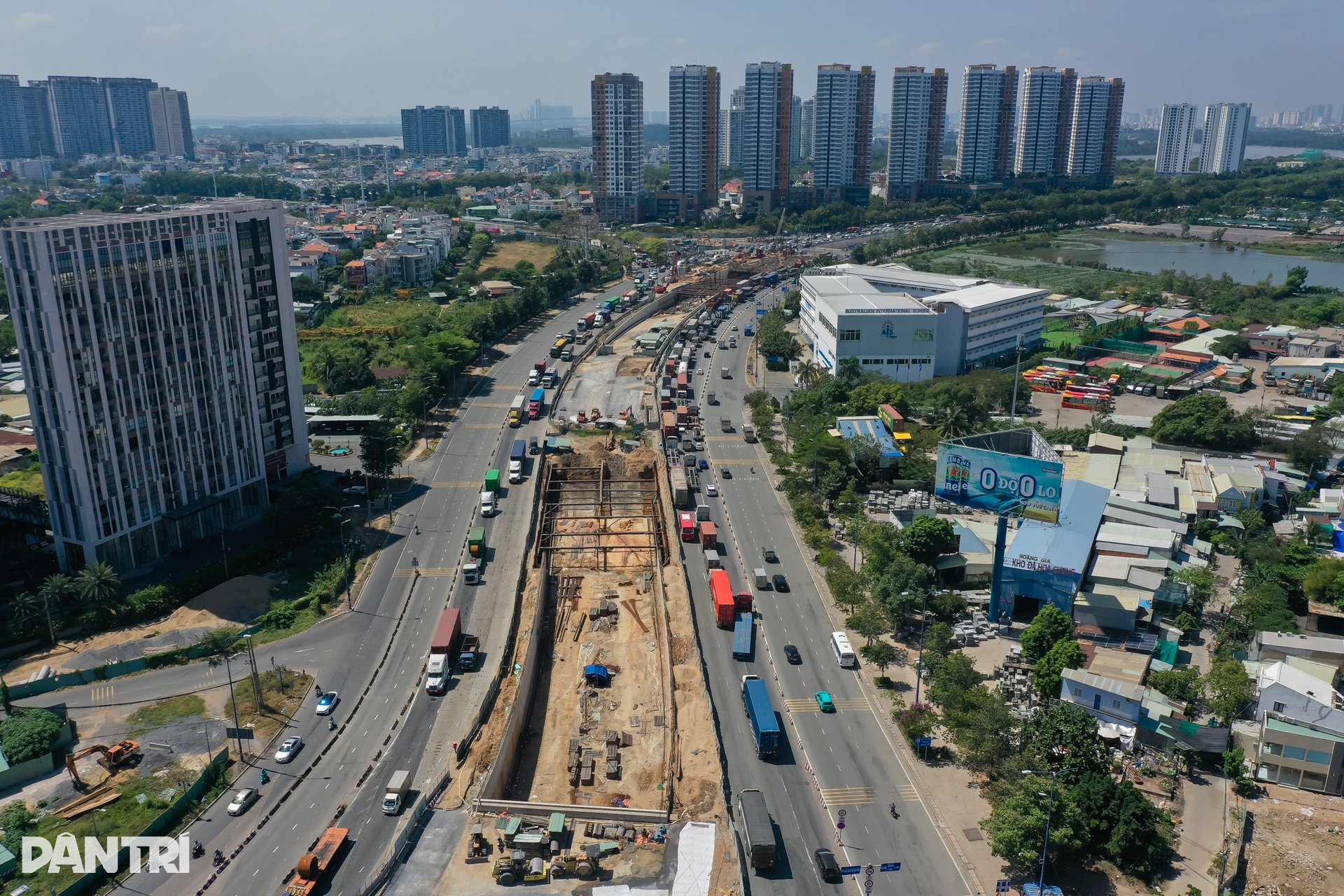 Nút giao lớn và hiện đại nhất TPHCM sau hơn 2 năm thi công - 3