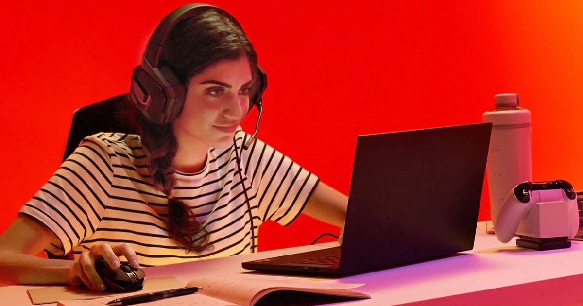 Laptop 2024: Bí Quyết Chọn Máy 'Cool Ngầu' Vượt Mùa Hè, Tận Hưởng Công Nghệ Thông Minh