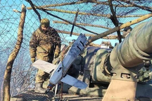 UAV tự sát của Nga bị lưới bảo vệ Ukraine "bắt sống"