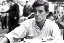 Huyền thoại điện ảnh Pháp Alain Delon qua đời ở tuổi 89