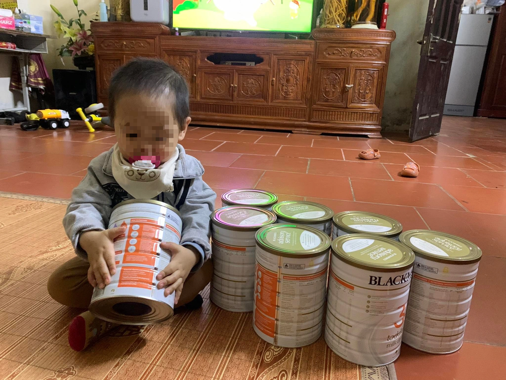 Bà mẹ ở Hà Nội kể chuyện nuôi con một năm tốn 150 triệu đồng - 5 Bà mẹ ở Hà Nội kể chuyện nuôi con một năm tốn 150 triệu đồng - 5