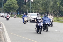 TPHCM mưa phùn vào sáng sớm