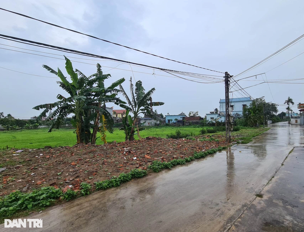Đất ở nông thôn mất nửa giá sau 1 năm, người vỡ nợ vì đất càng nhiều - 1 Đất ở nông thôn mất nửa giá sau 1 năm, người vỡ nợ vì đất càng nhiều - 1
