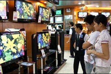 Đại gia ngoại tấn công siêu thị điện máy