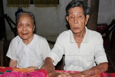 Lấy nhau ở tuổi 91