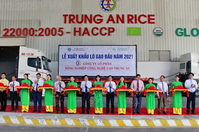 Xuất khẩu lo gạo thơm đầu năm 2021 đạt giá 750 USD/tấn - Ảnh 1. Xuất khẩu lo gạo thơm đầu năm 2021 đạt giá 750 USD/tấn - Ảnh 1.