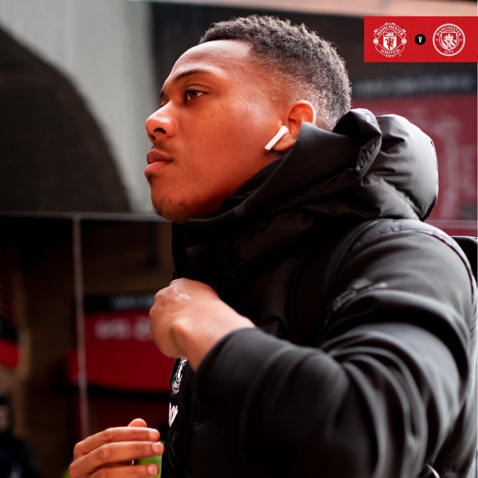 Man Utd 2-0 Man City: Martial, McTominay trừng phạt đối thủ - 19 Man Utd 2-0 Man City: Martial, McTominay trừng phạt đối thủ - 19