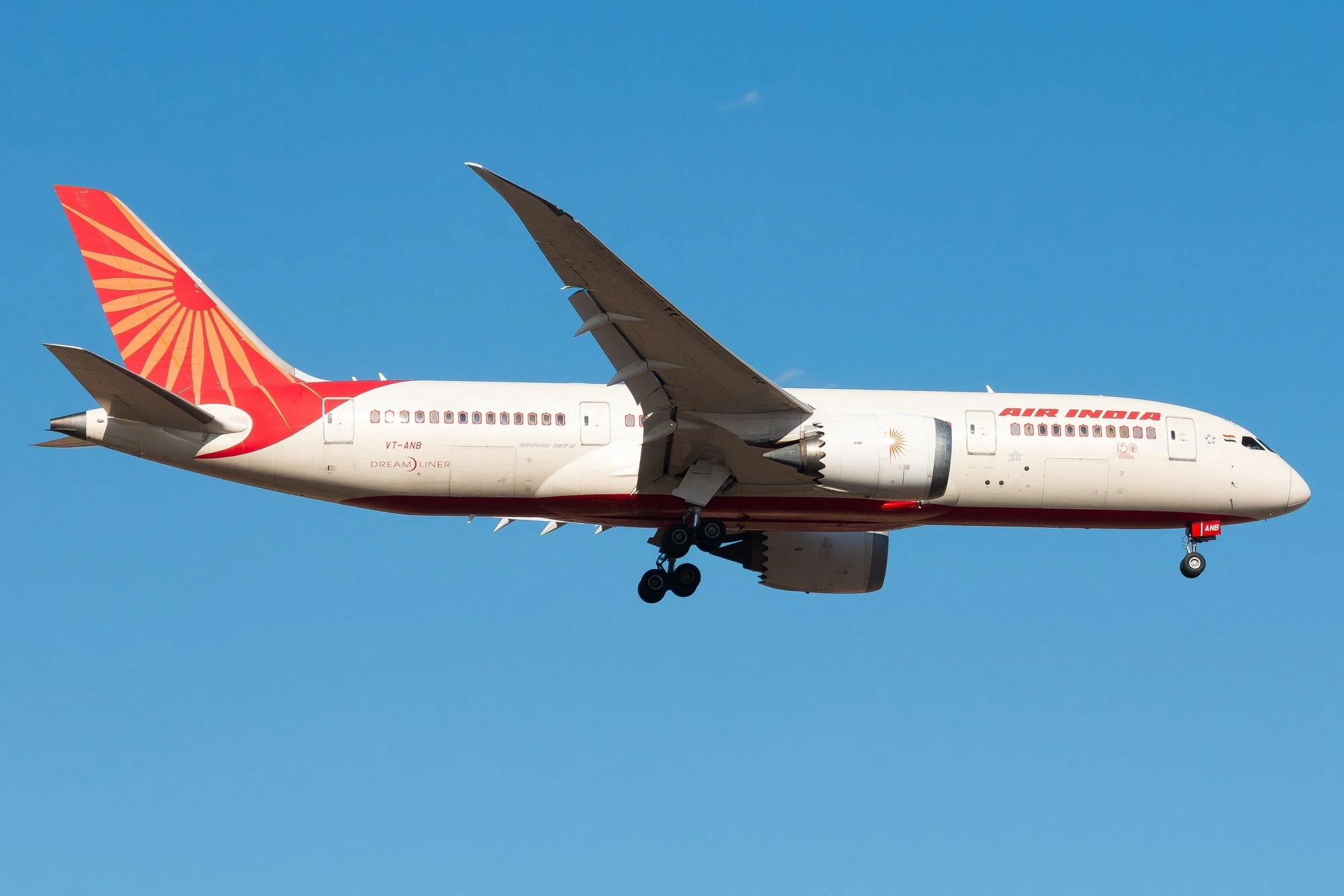 Sau thảm kịch máy bay ở Ấn Độ, Boeing 787-8 có còn an toàn nhất thế giới?