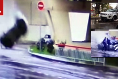 Range Rover Evoque "cất cánh" vì đường trơn