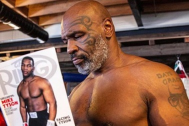 12 lần Mike Tyson hạ knock-out đối thủ trong sự nghiệp