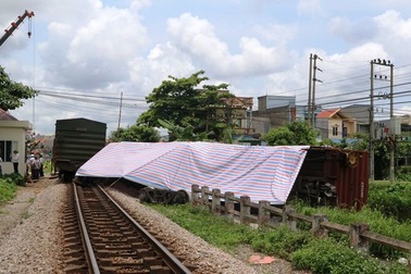 Vụ tàu trật bánh ở Nam Định: Chất lượng đường ray không đảm bảo