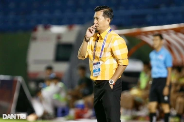 HLV Hoàng Anh Tuấn bất ngờ chia tay đội bóng của ông Park Hang Seo