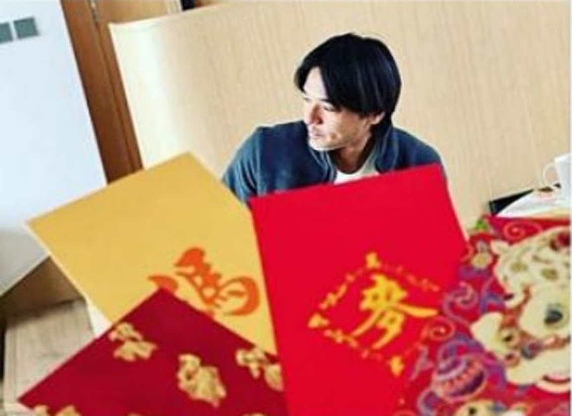 Vợ chồng Thư Kỳ sống xa nhau gần hai năm qua - 2 Vợ chồng Thư Kỳ sống xa nhau gần hai năm qua - 2