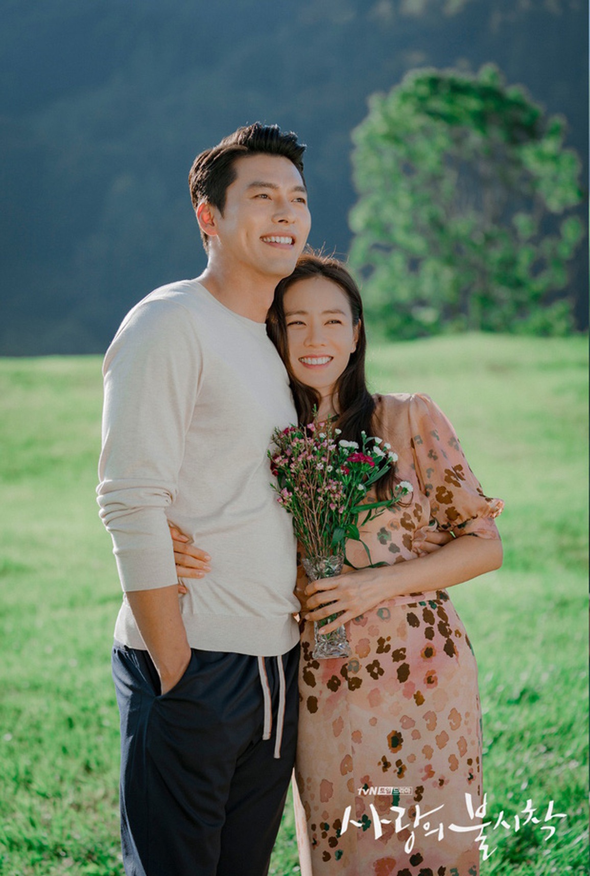 Cặp đôi Hạ cánh nơi anh Hyun Bin và Son Ye Jin kết hôn - 1 Cặp đôi Hạ cánh nơi anh Hyun Bin và Son Ye Jin kết hôn - 1