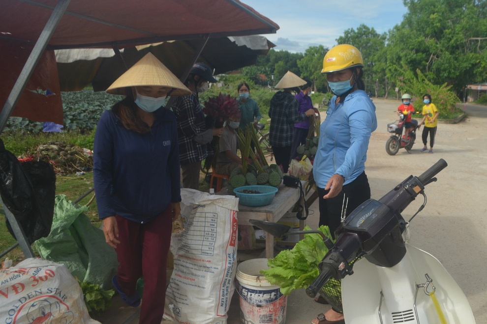 Biến đầm trũng thành mô hình kết hợp, thu hàng trăm triệu mỗi năm - 11 Biến đầm trũng thành mô hình kết hợp, thu hàng trăm triệu mỗi năm - 11