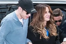 Kate Beckinsale nắm tay bạn trai kém 20 tuổi ra phố