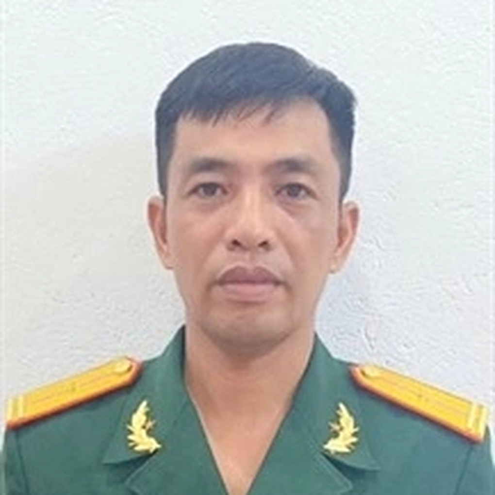 Thiếu tá quân đội hy sinh trong lúc hỗ trợ khắc phục bão Yagi ở Hải Phòng - 1 Thiếu tá quân đội hy sinh trong lúc hỗ trợ khắc phục bão Yagi ở Hải Phòng - 1