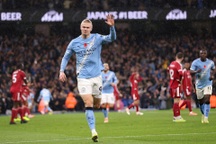 Man City đè bẹp Liverpool, Guardiola kỷ niệm 1.000 trận cầm quân trọn vẹn