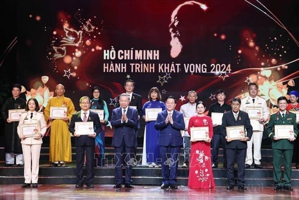 95 năm truyền thống ngành Tuyên giáo của Đảng: Phát huy vai trò đi trước mở đường - 13 95 năm truyền thống ngành Tuyên giáo của Đảng: Phát huy vai trò đi trước mở đường - 13