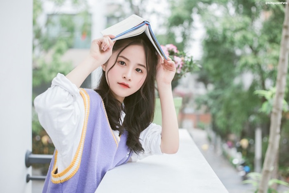 Nữ sinh xinh đẹp gây chú ý bởi nét mặt giống ca sĩ Chi Pu - 12 Nữ sinh xinh đẹp gây chú ý bởi nét mặt giống ca sĩ Chi Pu - 12