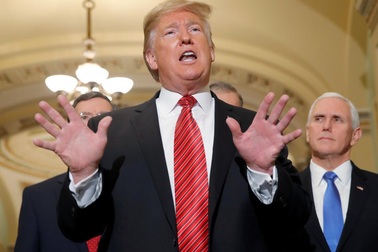 Ông Trump tức tối bỏ họp vì không đạt thỏa thuận về tường biên giới