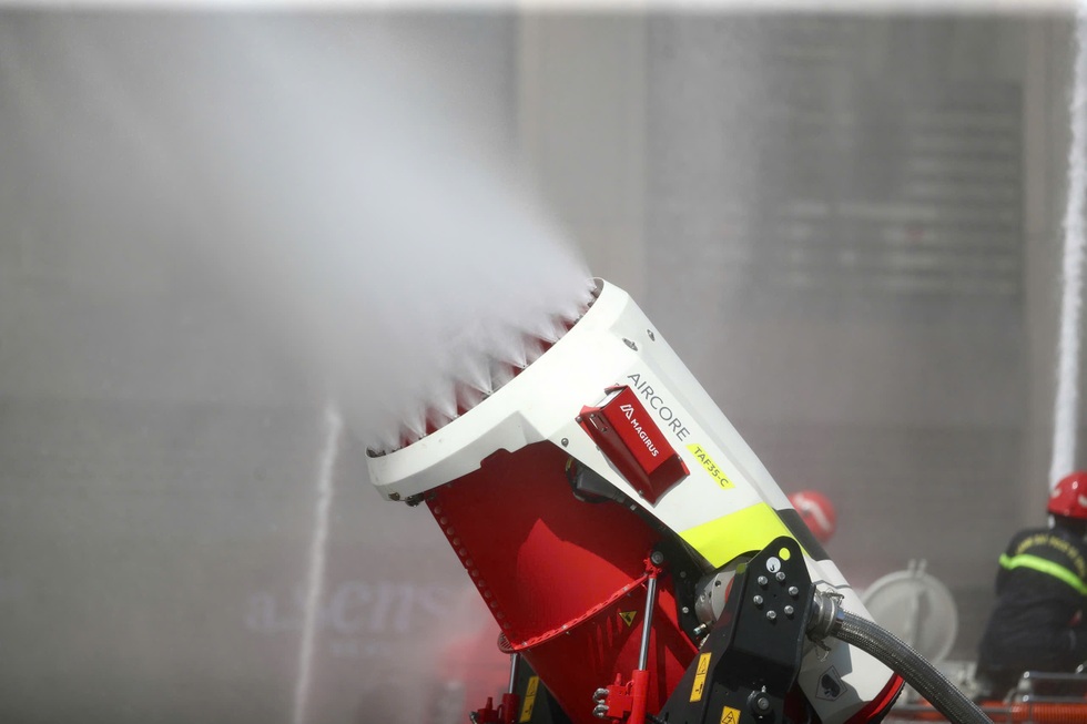 Nghẹt thở với cuộc diễn tập PCCC lớn nhất năm ở TPHCM - 10 Nghẹt thở với cuộc diễn tập PCCC lớn nhất năm ở TPHCM - 10