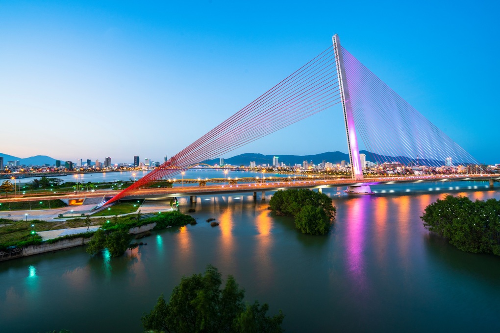 Từ tháp Eiffel đến nhịp cầu đầu tiên bắc qua sông Hàn, Đà Nẵng - 2 Từ tháp Eiffel đến nhịp cầu đầu tiên bắc qua sông Hàn, Đà Nẵng - 2