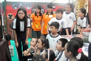 TPHCM tổ chức dự án “Tê giác đến trường”