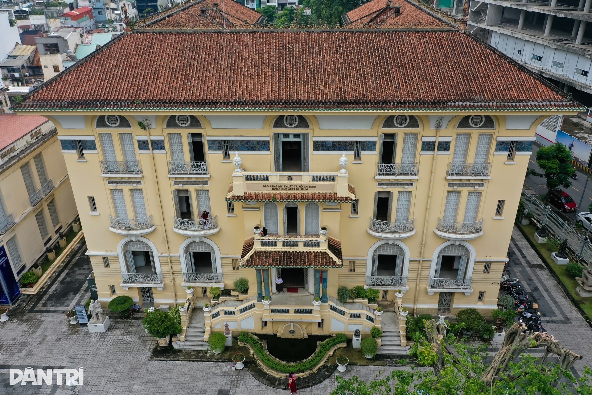 Biệt thự 99 cửa và giai thoại “Con ma nhà họ Hứa” giữa lòng TPHCM - 17 Biệt thự 99 cửa và giai thoại “Con ma nhà họ Hứa” giữa lòng TPHCM - 17